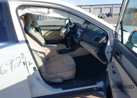 2017 Subaru Outback 2.5I Premium из США, поврежденный, VIN 4S4BSAFC8H3278287